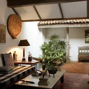 5* Guest house Geoffrey Bawa's Number 11